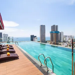 **** Hotel Cordial Grand - Infinity Rooftop Pool Vietnam